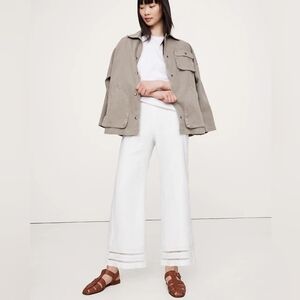 Mid-Rise Kick-Flare Lace-Trim Linen Ankle Pant